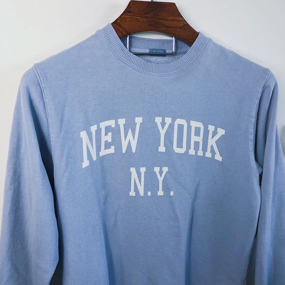 Brandy Melville Sweaters - BRANDY MELVILLE "NEW YORK" PULLOVER SWEATER